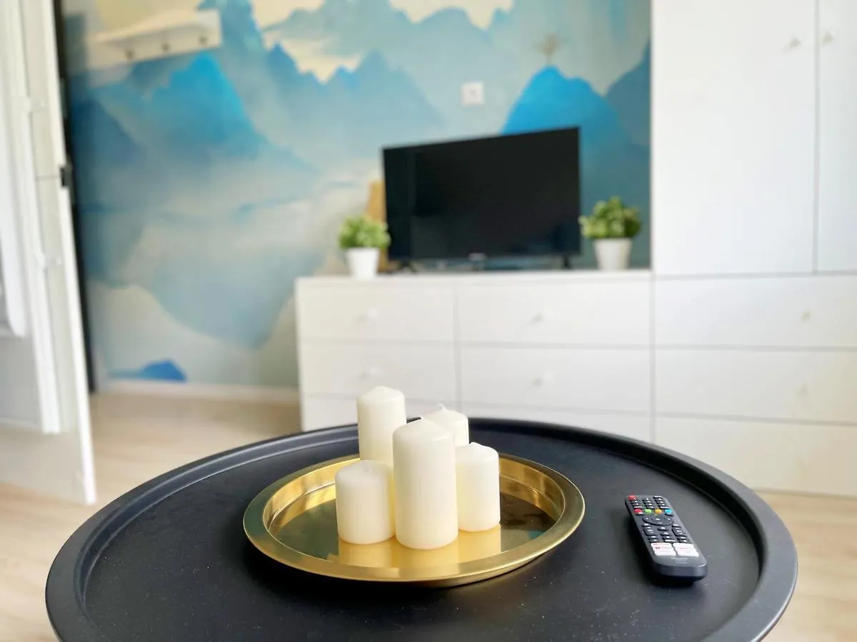 Batorego 18 Blue: Central Mokotów Apartment with Park Views Warsaw 0*,  Poland