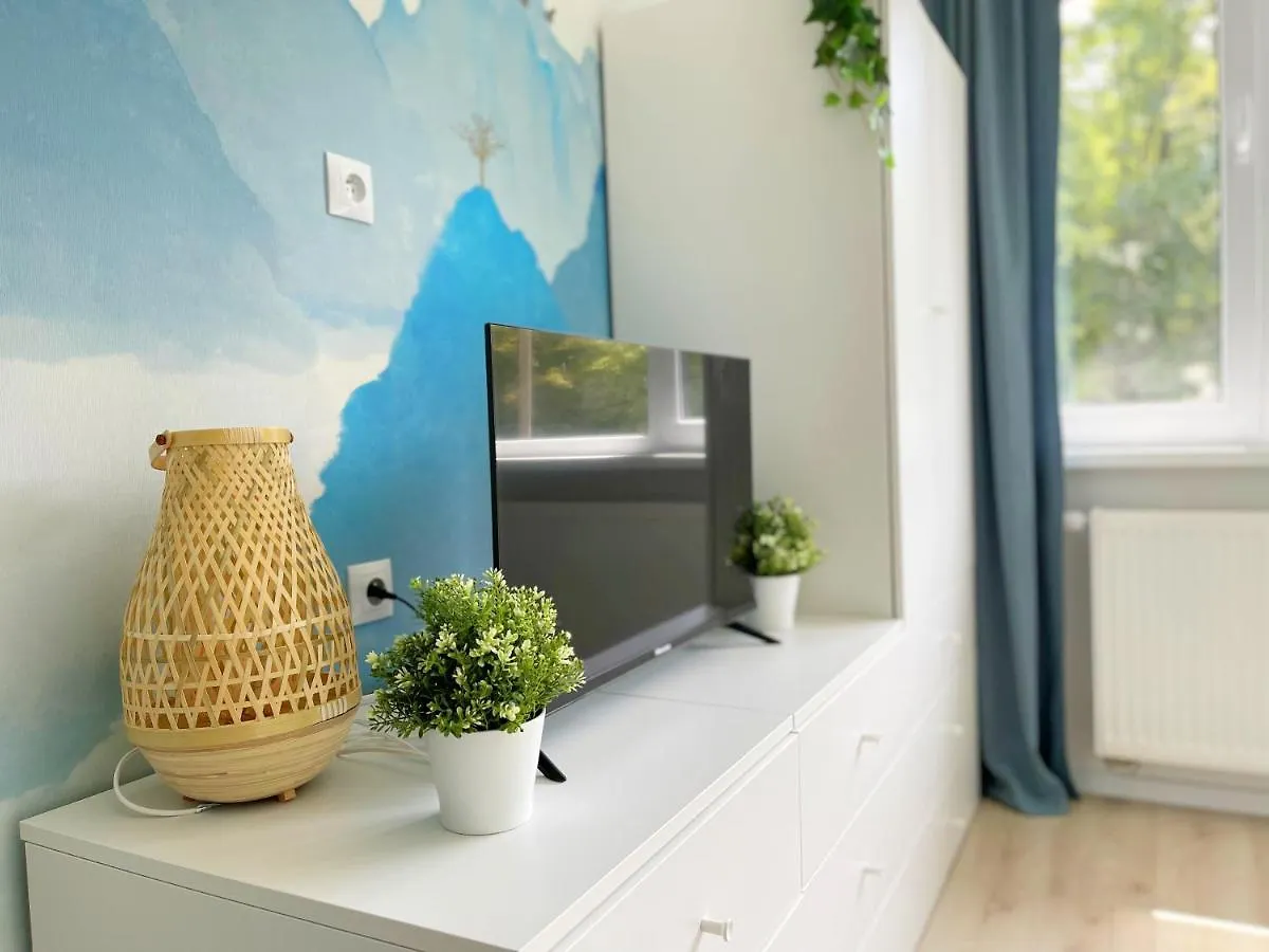 Batorego 18 Blue: Central Mokotów Apartment with Park Views Warsaw