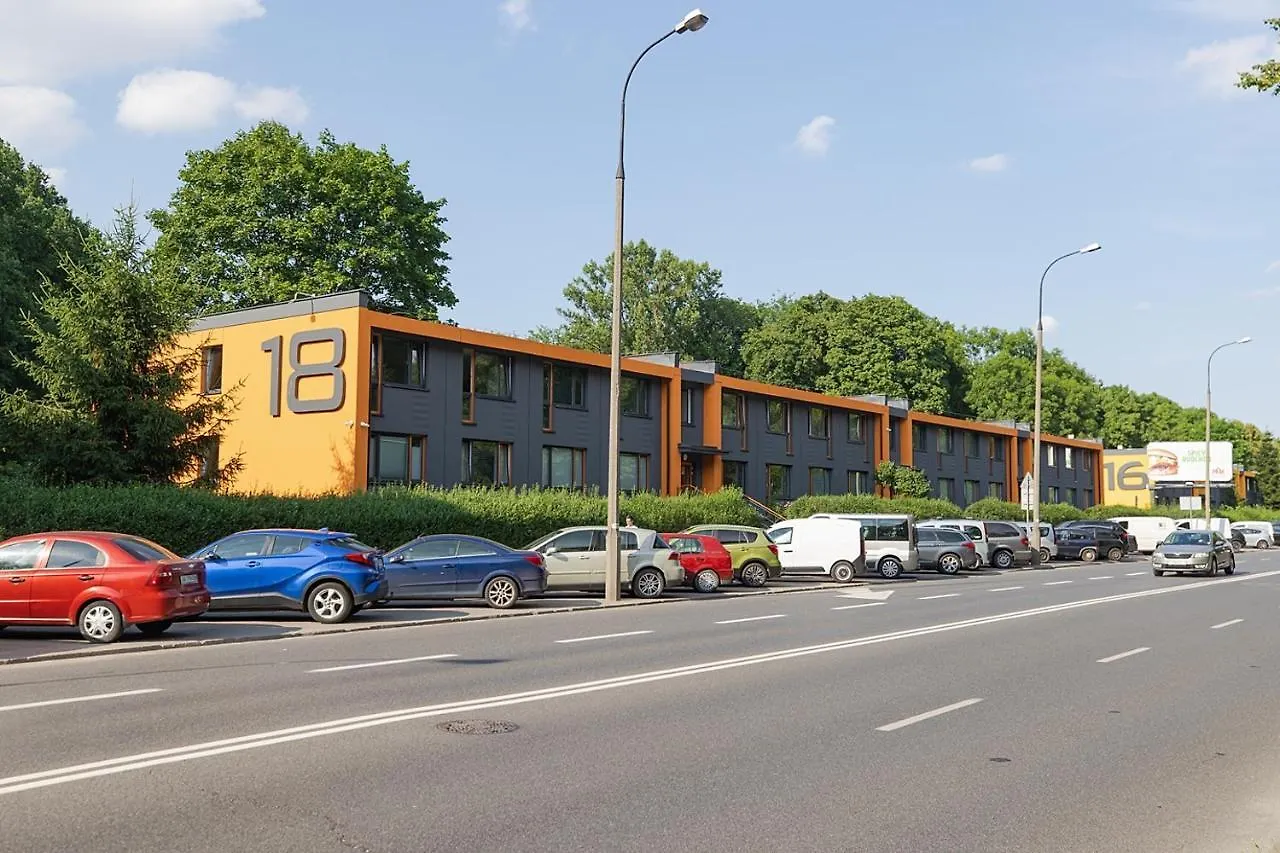 Batorego 18 Blue: Central Mokotów Apartment with Park Views Warsaw