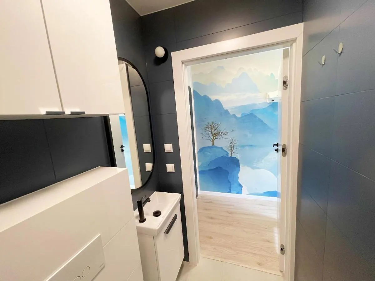 Batorego 18 Blue: Central Mokotów Apartment with Park Views Warsaw